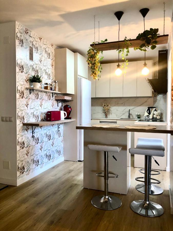 Habitacion Con Smart Tv En Piso Compartido Con Bano Privado O Compartido Malaga Sol المظهر الخارجي الصورة