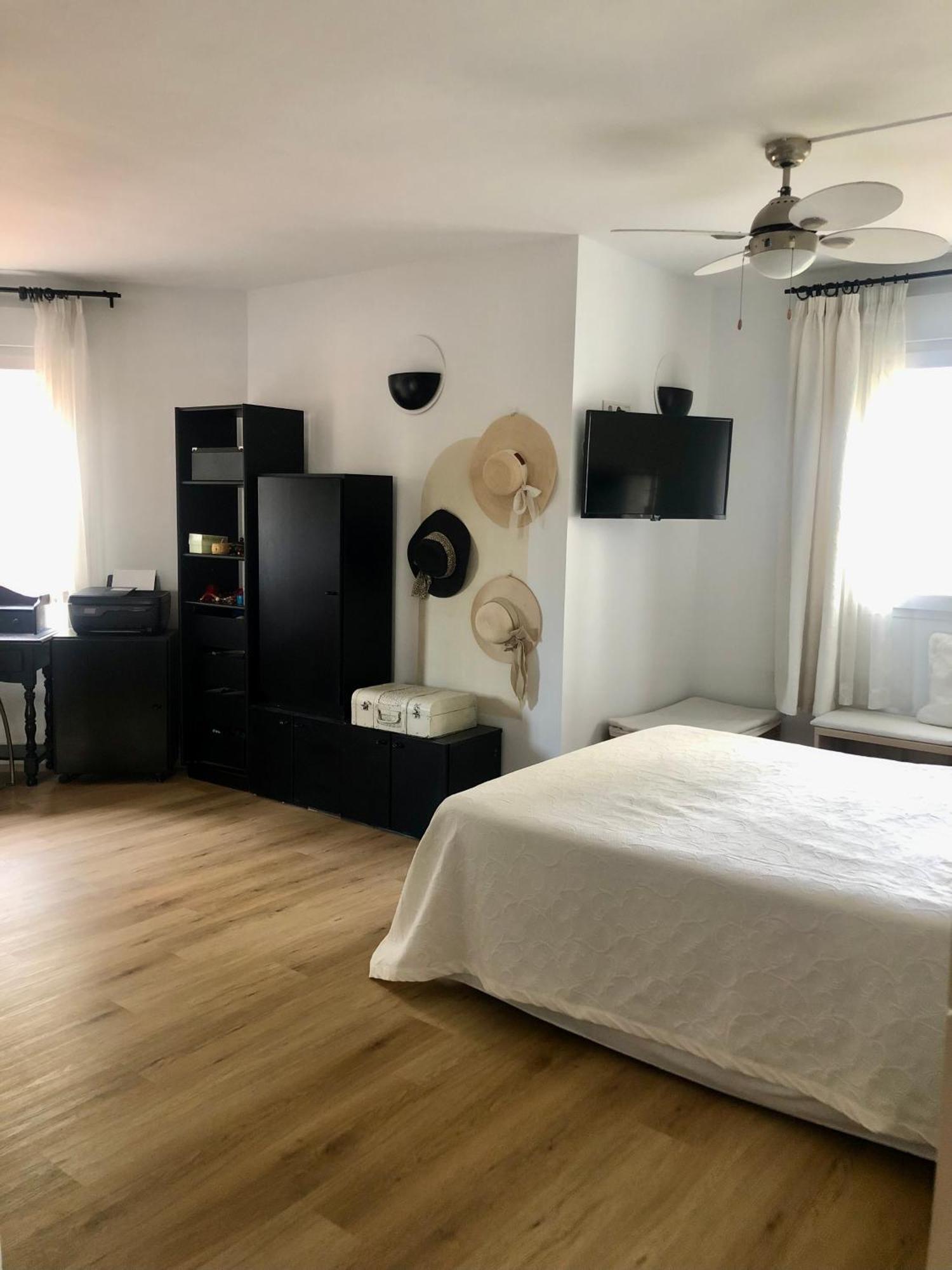 Habitacion Con Smart Tv En Piso Compartido Con Bano Privado O Compartido Malaga Sol المظهر الخارجي الصورة